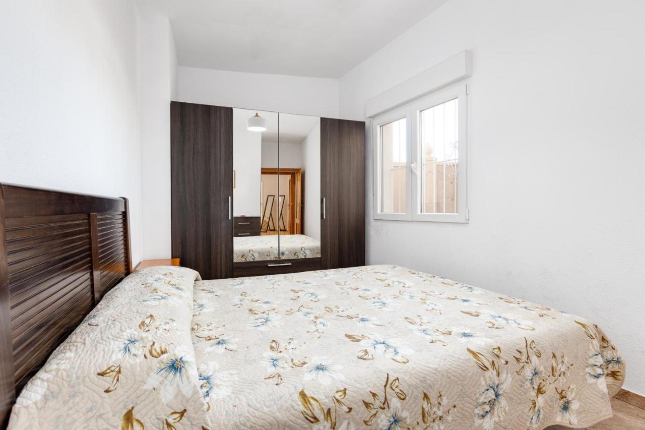 Bonito Apartamento De Dos Habitacion Y Piscina Torrevieja Zewnętrze zdjęcie